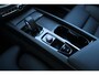 Volvo XC60 T6 AUT8 350PK Plus Dark | Adaptive Cruise & Pilot Assist | 360 Camera | Stoel&Stuurverwarming | Verwarmbare Achterstoelen | Apple Carplay/Android Auto | Schuif-/kanteldak | Draadloze Telefoonlader | Elektr. Achterklep | Semi Elektr. Trekhaak |