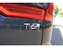 Volvo XC60 T6 AUT8 350PK Plus Dark | Adaptive Cruise & Pilot Assist | 360 Camera | Stoel&Stuurverwarming | Verwarmbare Achterstoelen | Apple Carplay/Android Auto | Schuif-/kanteldak | Draadloze Telefoonlader | Elektr. Achterklep | Semi Elektr. Trekhaak |