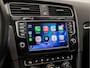 Volkswagen Golf 1.4 TSI GTE Sport 204Pk Automaat (SCHUIFDAK, APPLE CARPLAY, NAVIGATIE, CAMERA, CLIMATE, STOELVERWARMING, SPORTSTOELEN, GETINT GLAS, ZWART HEMEL, SFEERVERLICHTING, NIEUWE APK, NIEUWSTAAT)