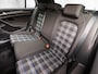 Volkswagen Golf 1.4 TSI GTE Sport 204Pk Automaat (SCHUIFDAK, APPLE CARPLAY, NAVIGATIE, CAMERA, CLIMATE, STOELVERWARMING, SPORTSTOELEN, GETINT GLAS, ZWART HEMEL, SFEERVERLICHTING, NIEUWE APK, NIEUWSTAAT)