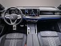 Volkswagen Passat Variant R-Line Edition 1.5 TSI eHybrid 204pk DSG Automaat Trekhaak, Black Style, Panoramadak, Adaptive cruise control, Harman Kardon audio
