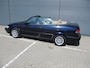 Saab 9-3 Cabrio 2.3 S Automaat elektrische dak goed onderhouden voor de Saab liefhebber word mee gereden momenteel scherpe prijs
