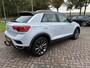 Volkswagen T-Roc 1.5 TSI Sport | Climate control | Navigatie | Parkpilot | Afneembare Trekhaak | Elektrisch Pakket | 18"LM-Velgen