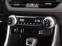 Toyota RAV4 2.5 Plug-in Hybrid AWD Bi-Tone Plus | 360° Camera | Dodehoekdetectie | Noodremassistent | JBL | Adaptive Cruise Control | Actieve parkeersensoren | Lane Assist | Achteropkomend verkeer waarschuwing | Inc. 220v Laadkabel