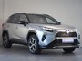 Toyota RAV4 2.5 Plug-in Hybrid AWD Bi-Tone Plus | 360° Camera | Dodehoekdetectie | Noodremassistent | JBL | Adaptive Cruise Control | Actieve parkeersensoren | Lane Assist | Achteropkomend verkeer waarschuwing | Inc. 220v Laadkabel