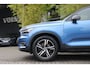 Volvo XC40 2.0 B4 AWD R-Design | Trekhaak | 360 Camera | Harman/Kardon | Adaptive Cruise | Keyless