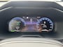 Toyota RAV4 2.5 Hybrid Style LEER STOEL/STUURVERW NAVI KEYLESS PARK-SENSOREN CAMERA CLIMA EL-ACHTERKLEP APPLE/ANDROID 18'' LM-VELGEN