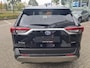 Toyota RAV4 2.5 Hybrid Style LEER STOEL/STUURVERW NAVI KEYLESS PARK-SENSOREN CAMERA CLIMA EL-ACHTERKLEP APPLE/ANDROID 18'' LM-VELGEN