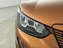 Peugeot e-2008 Allure Pack 50kWh 136PK | 1ste eigenaar | ACCURAPPORT 92% | AppleCarPlay/AndroidAuto | Climate Control | Adaptive Cruise Control | Camera | FULL LED | Navigatie | LMV | Parkeersensoren | Privacy Glass | Isofix |