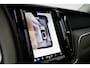 Volvo XC60 2.0 T6 Plug-in hybrid AWD Plus Dark | Luchtvering | Stoelventilatie | Trekhaak | 360 Camera |