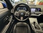 BMW 3-Serie TOURING 330e xDRIVE 4x4 PHEV HIGH EXECUTIVE M PAKKET LEDER/ALCANTARA NAVIGATIE CRUISE CONTROL PANORAMA SCHUIF/KANTELDAK APPLE CARPLAY/ANDROID KEYLESS GO UITKLAPBARE TREKHAAK PDC ZEER MOOI !! 3010
