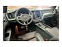Volvo XC60 2.0 T8 AWD Recharge LONG RANGE 335kW/455pk Aut8 Ultimate Dark LUCHTVERING + HARMAN/KARDON + PANORAMADAK + EL.TREKHAAK + STOELMASSAGE + STOELVERWARMING&-VENTILATIE + 360 CAMERA + KEYLESS + PARKSENSOREN + 21" LM-VELGEN!!