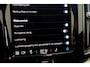 Volvo XC60 2.0 T8 AWD Recharge LONG RANGE 335kW/455pk Aut8 Ultimate Dark LUCHTVERING + HARMAN/KARDON + PANORAMADAK + EL.TREKHAAK + STOELMASSAGE + STOELVERWARMING&-VENTILATIE + 360 CAMERA + KEYLESS + PARKSENSOREN + 21" LM-VELGEN!!