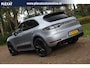 Porsche Macan 2.0 Aut. | Sportdesign | Panorama | Sportchrono | Facelift | Matrix Led | Stoelverwarming | Leren Dashboard | NL. Au