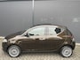 Lancia Ypsilon 0.9 TwinAir Platinum Automaat - Airco - Mistlampen voor - Parkeersensoren achter - Navigatie - Stuur multifunctioneel - Radio/mp3 speler - Licht metalen velgen 15 inch -