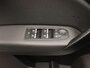 Renault Captur TCe 90 Intens | Easy Link Multimedia systeem met Apple CarPlay & Android Auto | Parkeersensoren v+a met achteruitrijcamera | Climate Control | Dubbele laadvloer kofferbak | Lichtmetalen wielen 18" 'Pasadena'