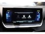 Peugeot e-2008 EV Allure Première CAMERA CARPLAY DAB CRUISE HALFLEER CLIMA 17"LMV