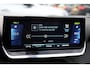 Peugeot e-2008 EV Allure Première CAMERA CARPLAY DAB CRUISE HALFLEER CLIMA 17"LMV