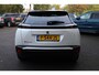 Peugeot e-2008 EV Allure Première 3-FASEN!! 2xPDC CAMERA CARPLAY DAB+ SMART CRUISE HALFLEER CLIMA 17"LMV