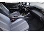 Peugeot e-2008 EV Allure Première CAMERA CARPLAY DAB CRUISE HALFLEER CLIMA 17"LMV