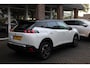 Peugeot e-2008 EV Allure Première CAMERA CARPLAY DAB CRUISE HALFLEER CLIMA 17"LMV