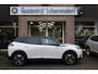 Peugeot e-2008 EV Allure Première CAMERA CARPLAY DAB CRUISE HALFLEER CLIMA 17"LMV