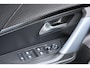 Peugeot e-2008 EV Allure Première CAMERA CARPLAY DAB CRUISE HALFLEER CLIMA 17"LMV