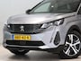 Peugeot 3008 SUV 225PK HYbrid GT | AUTOMAAT | AppleCarPlay/AndroidAuto | Navigatie | Adaptive Cruise Control | Schuifkanteldak | Keyless Start/Entry | FULL LED | Camera | Virt.Cockpit | Two-tone | Isofix | Privacy Glass |