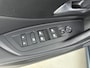 Peugeot 308 SW 1.2 136PK Automaat Hybrid Allure | AppleCarPlay/AndroidAuto | 17"LMV | AGR Stoel | Navigatie | Adaptive Cruise Control | Climate Control | 360'Camera | Keyless entry | Stof/Leer | Privacy Glass | Isofix |
