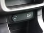 Citroën C3 1.2 85PK C-Series | AppleCarPlay/AndroidAuto | Navigatie | Climate control | Cruise control | isofix | Privacy Glass | DAB Radio | Armsteun | LED |