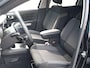 Citroën C3 1.2 85PK C-Series | AppleCarPlay/AndroidAuto | Navigatie | Climate control | Cruise control | isofix | Privacy Glass | DAB Radio | Armsteun | LED |