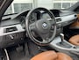 BMW 3-Serie Touring 318i Corporate Lease M Sport Edition | Navigatie | LM Velgen 18" | Elektrisch Glazen Panoramadak | Cruise Control | PDC Achter | Voorstoelen Verwarmd | Airco | Meeneemprijs! |