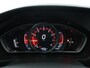 Volvo V40 2.0 T3 Momentum | Stoel verwarming | Voorruit verwarming | Parkeer Sensoren | Alcantara bekleding