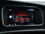 Volvo V40 2.0 T3 Momentum | Stoel verwarming | Voorruit verwarming | Parkeer Sensoren | Alcantara bekleding