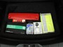 Volvo V40 2.0 T3 Momentum | Stoel verwarming | Voorruit verwarming | Parkeer Sensoren | Alcantara bekleding