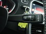 Volvo V40 2.0 T3 Momentum | Stoel verwarming | Voorruit verwarming | Parkeer Sensoren | Alcantara bekleding