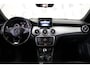 Mercedes-Benz CLA Shooting Brake 180/ Sfeerverlichting/ Navigatie