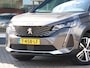 Peugeot 5008 SUV Allure 130pk Automaat | 7 Zitplaatsen | Navigatie | Camera v+a | Handsfree Achterklep | Climate Control | Keyless | Parkeersensoren v+a | Stoelverwarming | Cruise Control | Dodehoeksensor | Led koplampen | Apple Carplay / Android Auto | Bluetooth | DAB+ radio | Donker getint glas | Trekhaak | 18" lichtmetalen velgen |