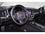 Volvo V60 B4 Essential Edition Sport - Intellisafe Assist & Surround - Parkeercamera achter- Verwarmbare voorstoelen, stuurwiel en achterbank - Parkeersensoren voor & achter - Lederen bekleding - 19" Wielen -