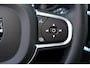 Volvo V60 B4 Essential Edition Sport - Intellisafe Assist & Surround - Parkeercamera achter- Verwarmbare voorstoelen, stuurwiel en achterbank - Parkeersensoren voor & achter - Lederen bekleding - 19" Wielen -