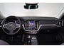 Volvo V60 B4 Essential Edition Sport - Intellisafe Assist & Surround - Parkeercamera achter- Verwarmbare voorstoelen, stuurwiel en achterbank - Parkeersensoren voor & achter - Lederen bekleding - 19" Wielen -