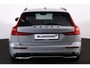 Volvo V60 B4 Essential Edition Sport - Intellisafe Assist & Surround - Parkeercamera achter- Verwarmbare voorstoelen, stuurwiel en achterbank - Parkeersensoren voor & achter - Lederen bekleding - 19" Wielen -