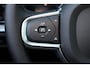 Volvo V60 B4 Essential Edition Sport - Intellisafe Assist & Surround - Parkeercamera achter- Verwarmbare voorstoelen, stuurwiel en achterbank - Parkeersensoren voor & achter - Lederen bekleding - 19" Wielen -