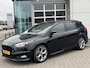 Ford Focus 2.0 EcoBoost 250pk ST-3 Performance Pack | Winterpack | Stoel en stuur verwarming | Navigatie | Voorruitverwarming |
