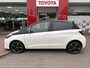 Toyota Yaris 1.5 Hybrid Dynamic Bi-tone | All season | Stoelverwarming |