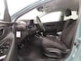 Hyundai Bayon 1.0 T-GDI Premium+Led+breed-navigatie+camera+adaptief-cruise+aplle-carplay+vitrual+stuur&stoel-verw= SUPER !!