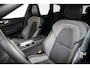 Volvo XC60 T6 Plug-in hybrid AWD Plus Dark | Achterbank verwarmd | Alarmsysteem | Apple Carplay/Android Auto|telefoonintegratie premium