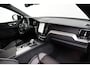 Volvo XC60 T6 Plug-in hybrid AWD Plus Dark | Achterbank verwarmd | Alarmsysteem | Apple Carplay/Android Auto|telefoonintegratie premium