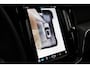 Volvo XC60 T6 Plug-in hybrid AWD Plus Dark | Achterbank verwarmd | Alarmsysteem | Apple Carplay/Android Auto|telefoonintegratie premium