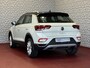 Volkswagen T-Roc 1.5 TSI 150PK STYLE PLUSBI-TONE ZWART DAK/SPIEGELS ALCANTARA IQ. ELEK.KLEP ADAP.CRUISE VIR.COCKPIT CAMERA STOEL/STUUR VERW. 17''LMV 06/2024
